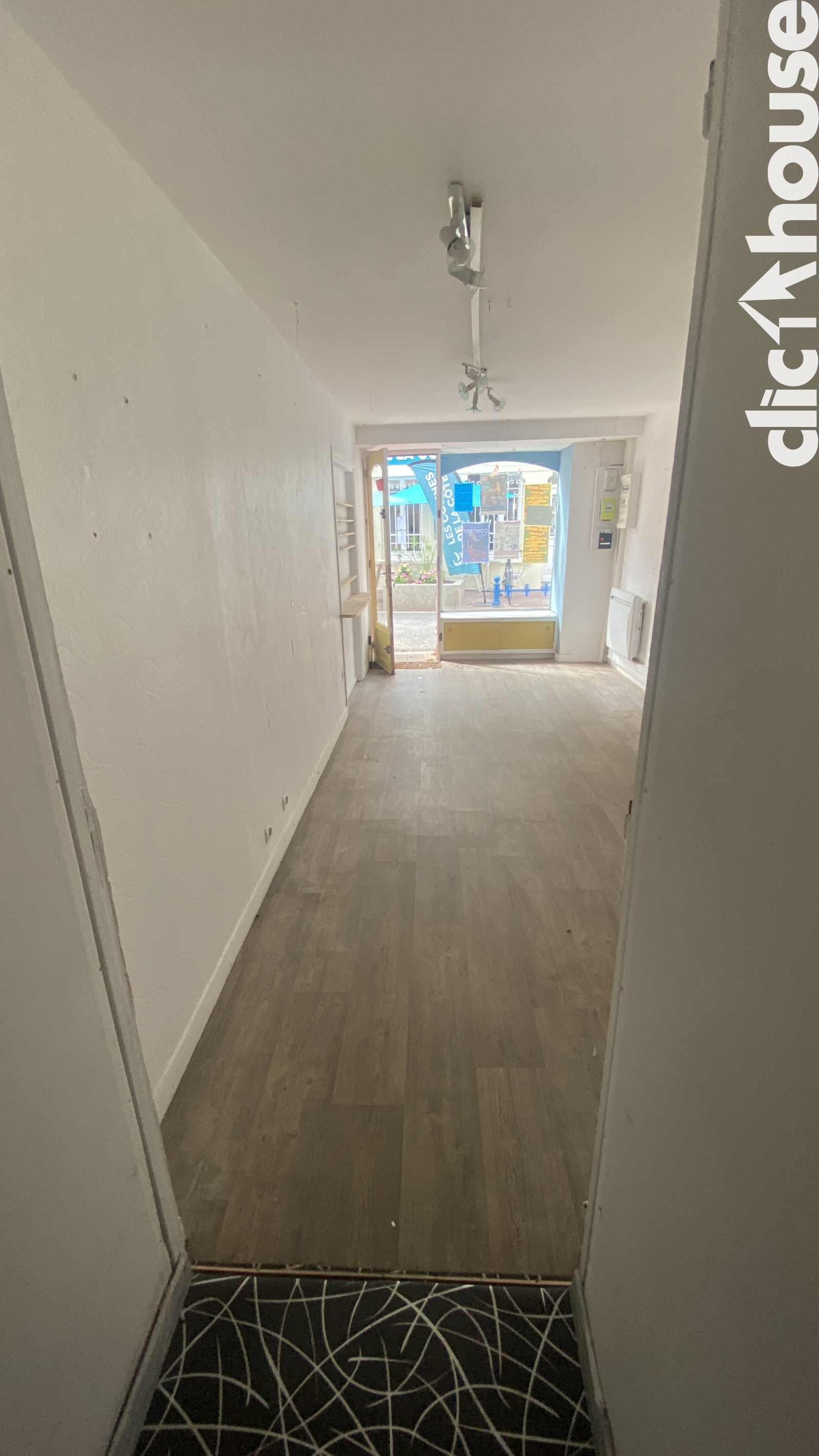Image_, Local commercial, Lion-sur-Mer, ref :6756